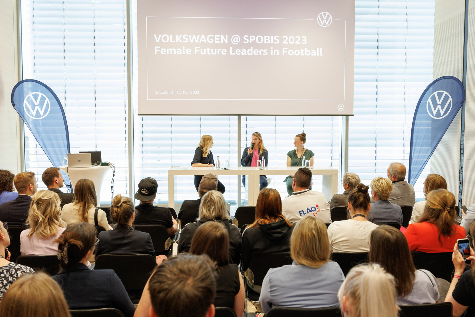 Volkswagen und DFB setzen beim SPOBIS Statement zur Förderung von weiblichen Führungskräften