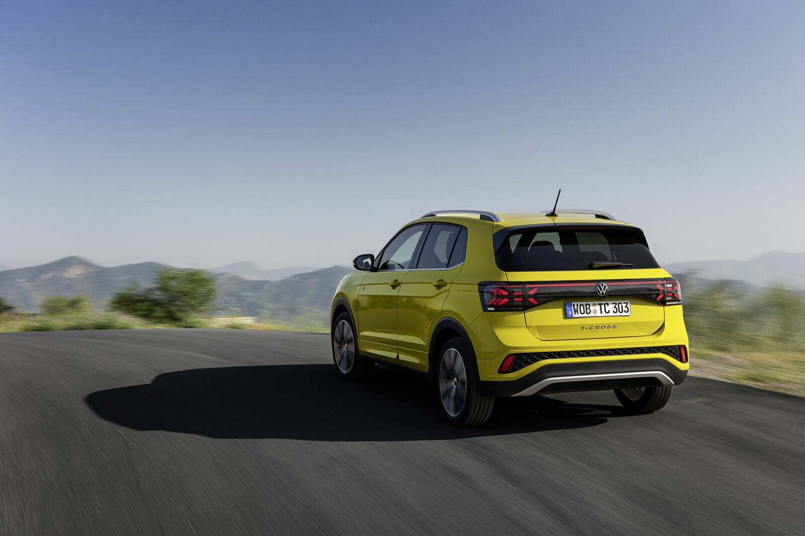 Volkswagen reveals new T-Cross: major update for the successful compact SUV