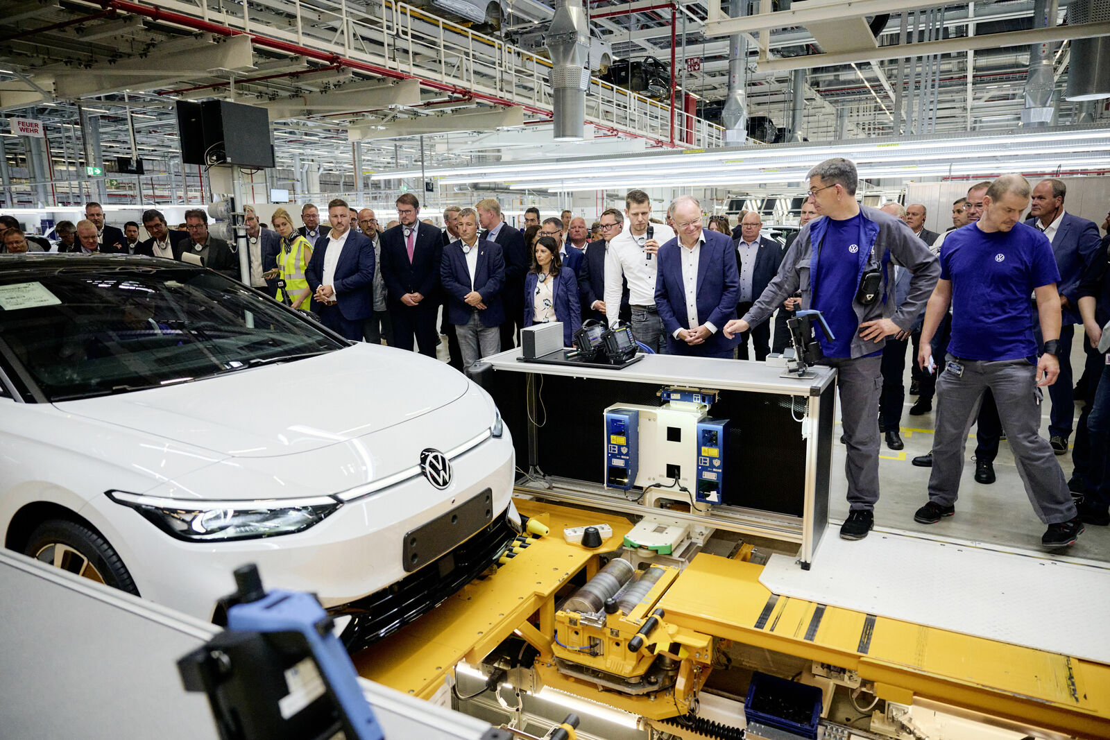 Das vollelektrische Weltauto aus Emden: Volkswagen fährt Produktion des ID.7 hoch