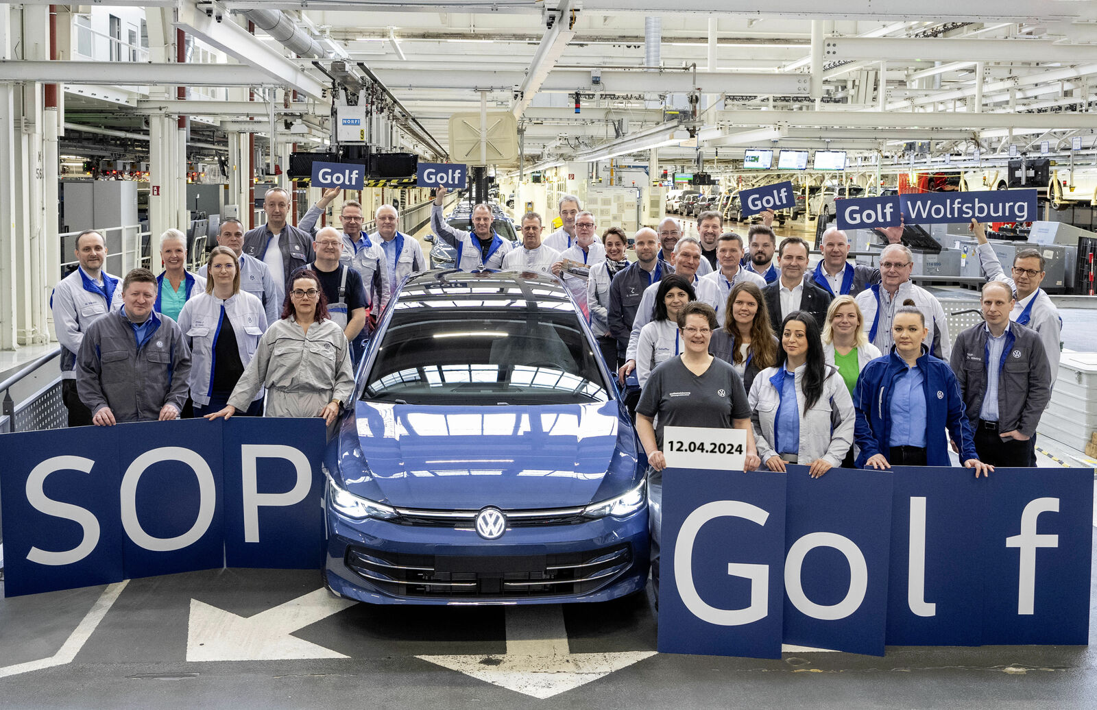 Green light for series production: new Golf starts rolling off assembly line at Wolfsburg plant today