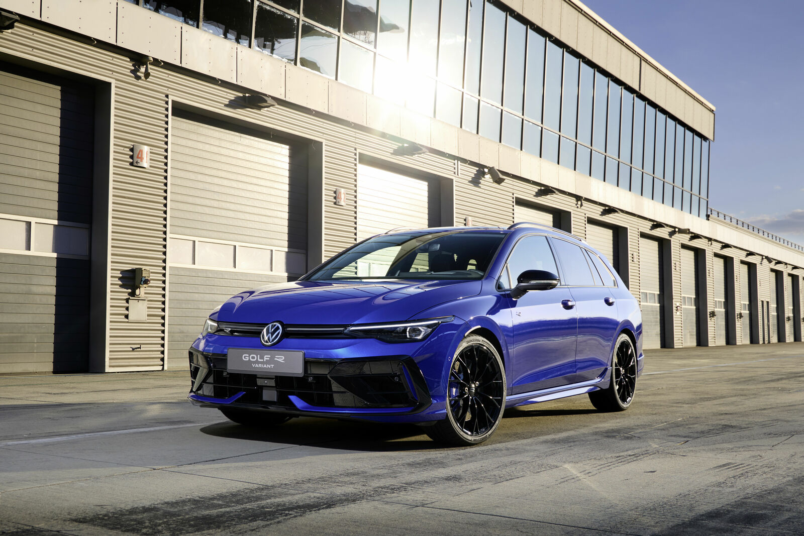 Volkswagen Golf R Variant