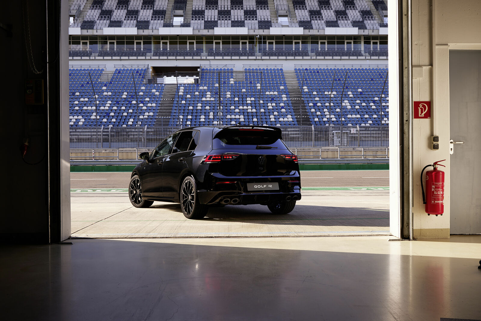 Volkswagen Golf R Black Edition