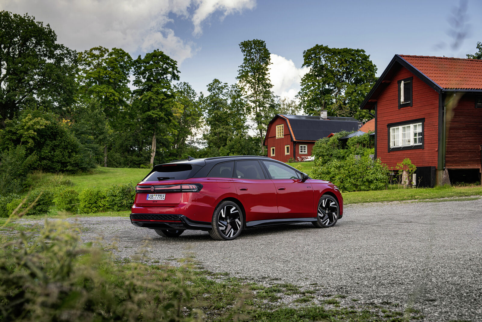 The all-electric Volkswagen ID.7 GTX Tourer