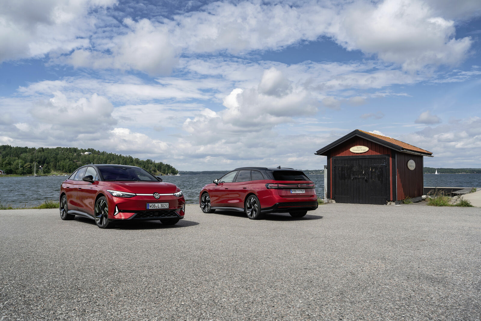 The all-electric Volkswagen ID.7 GTX and ID.7 GTX Tourer