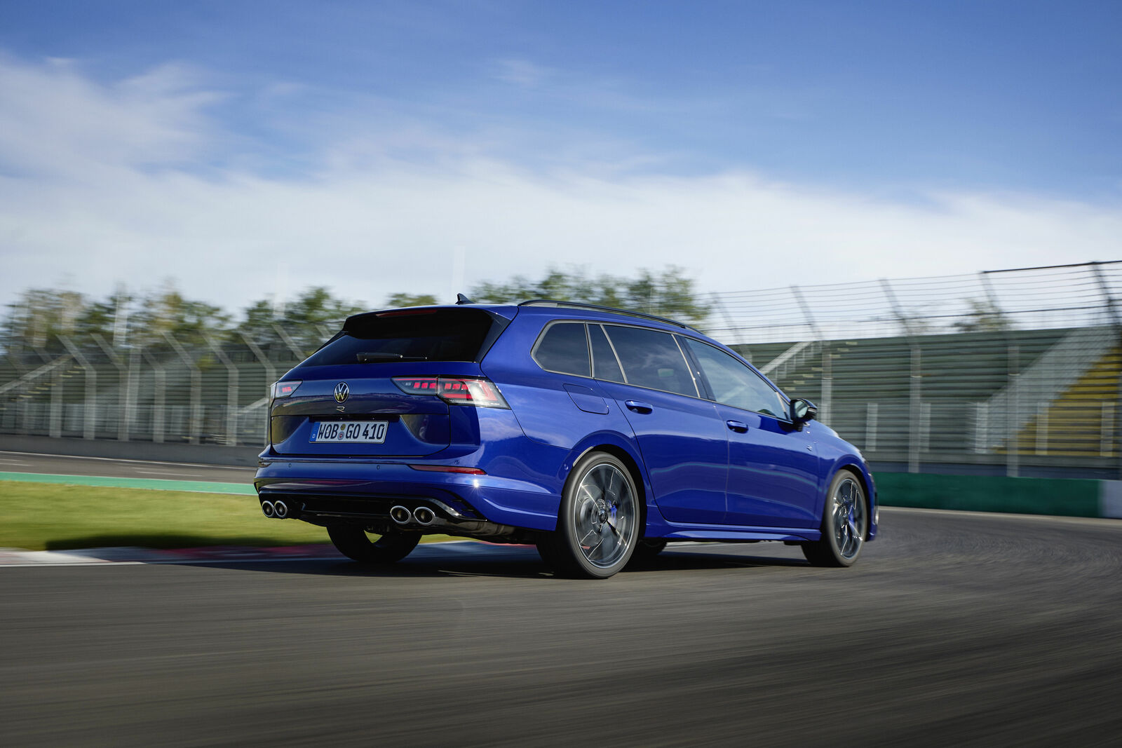Volkswagen Golf R Variant