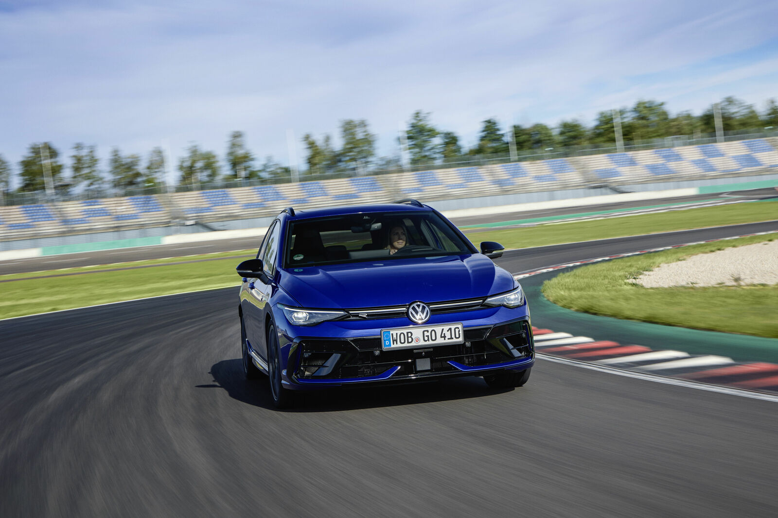 Volkswagen Golf R Variant