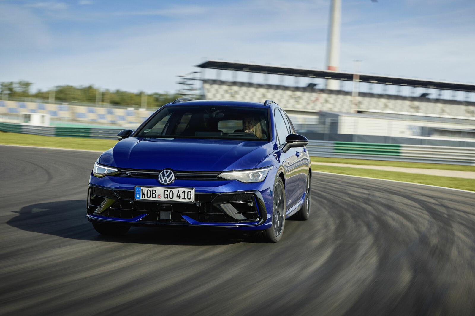 Volkswagen Golf R Variant