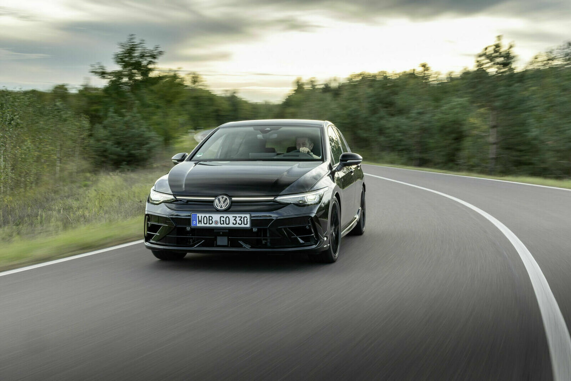 Volkswagen Golf R Black Edition | Volkswagen Newsroom