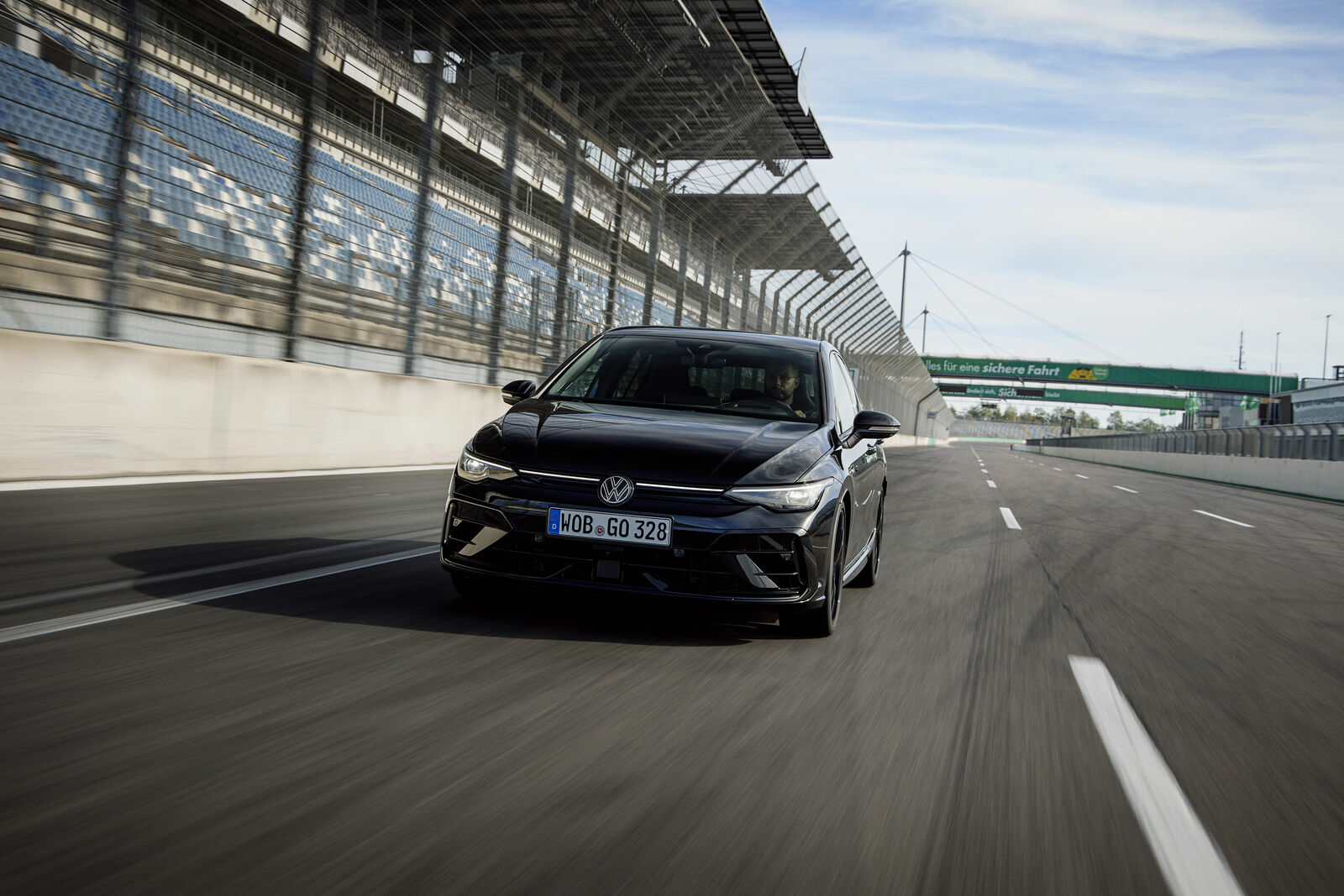 The new Volkswagen Golf R Black Edition