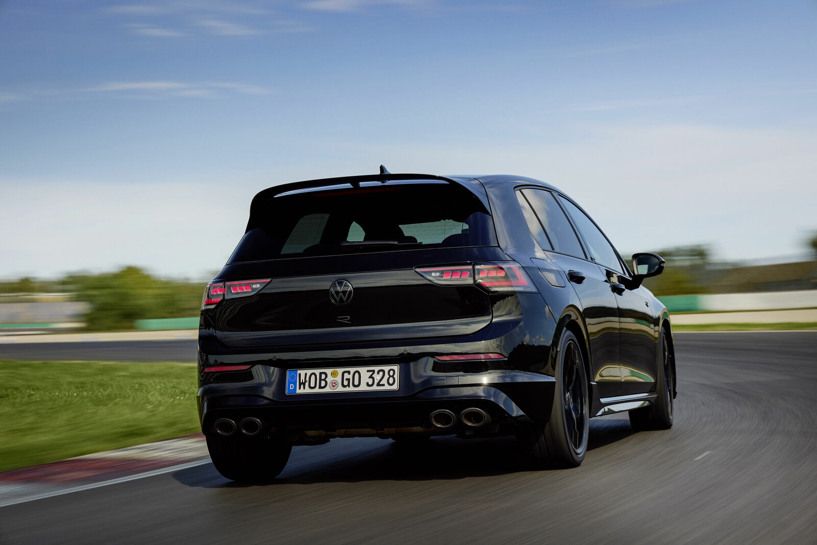 The new Volkswagen Golf R Black Edition