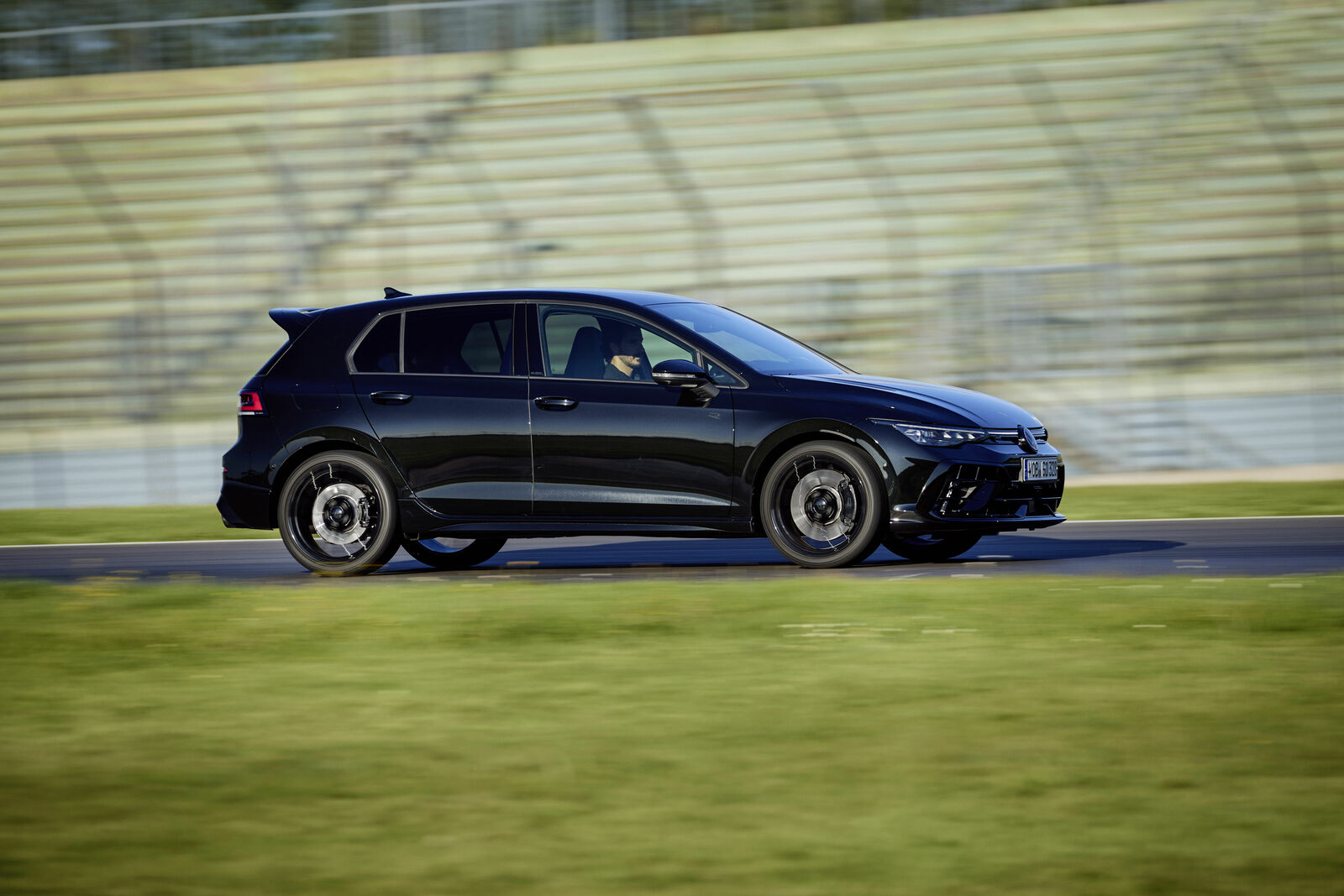 Volkswagen Golf R Black Edition