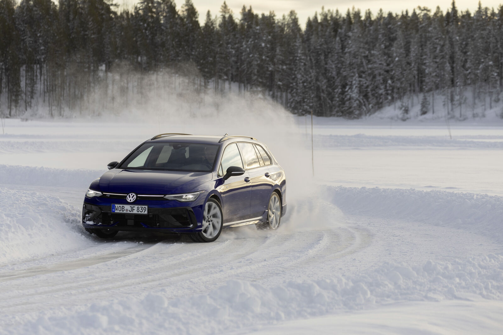 Volkswagen Golf R Variant