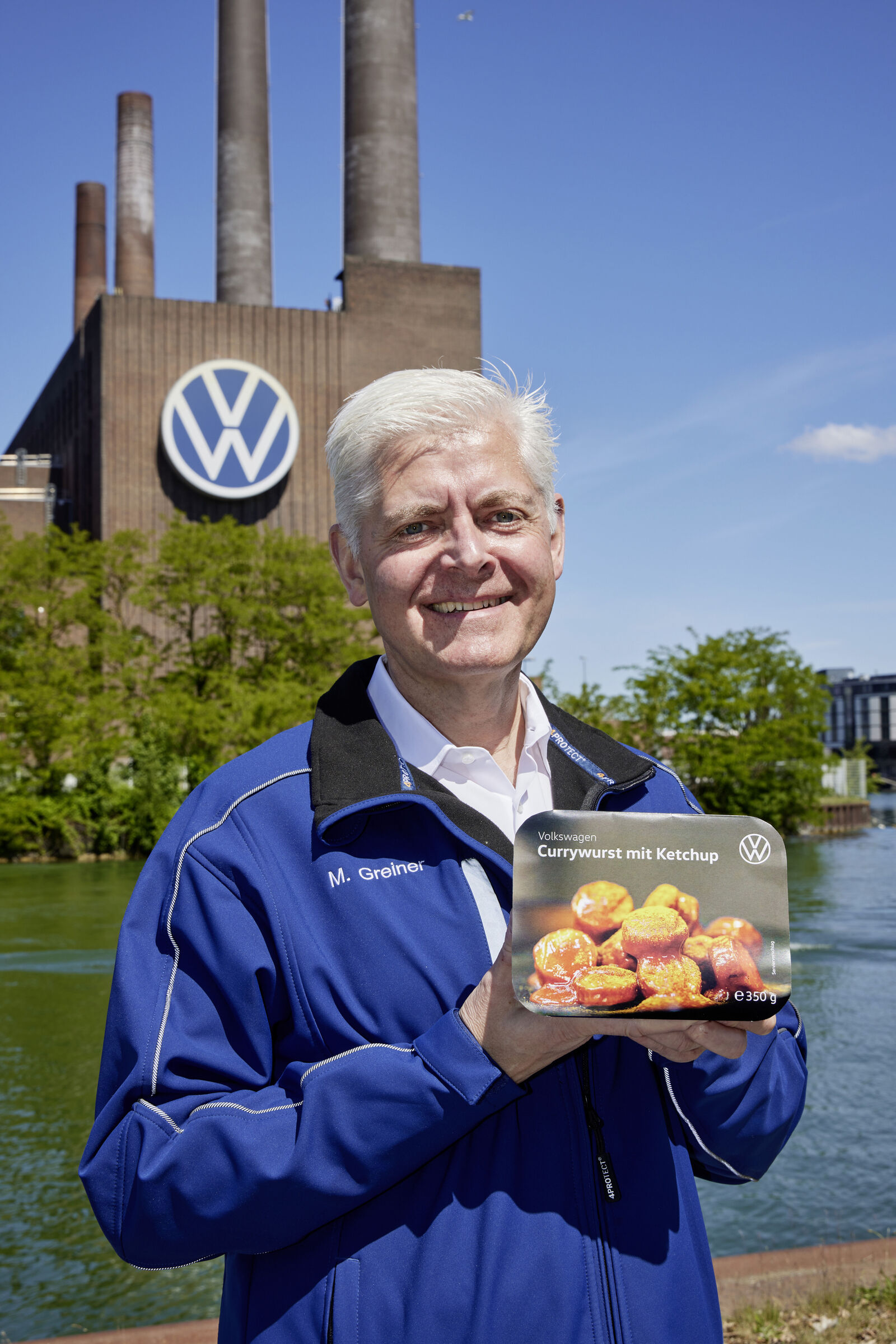 Volkswagen Currywurst mit Ketchup