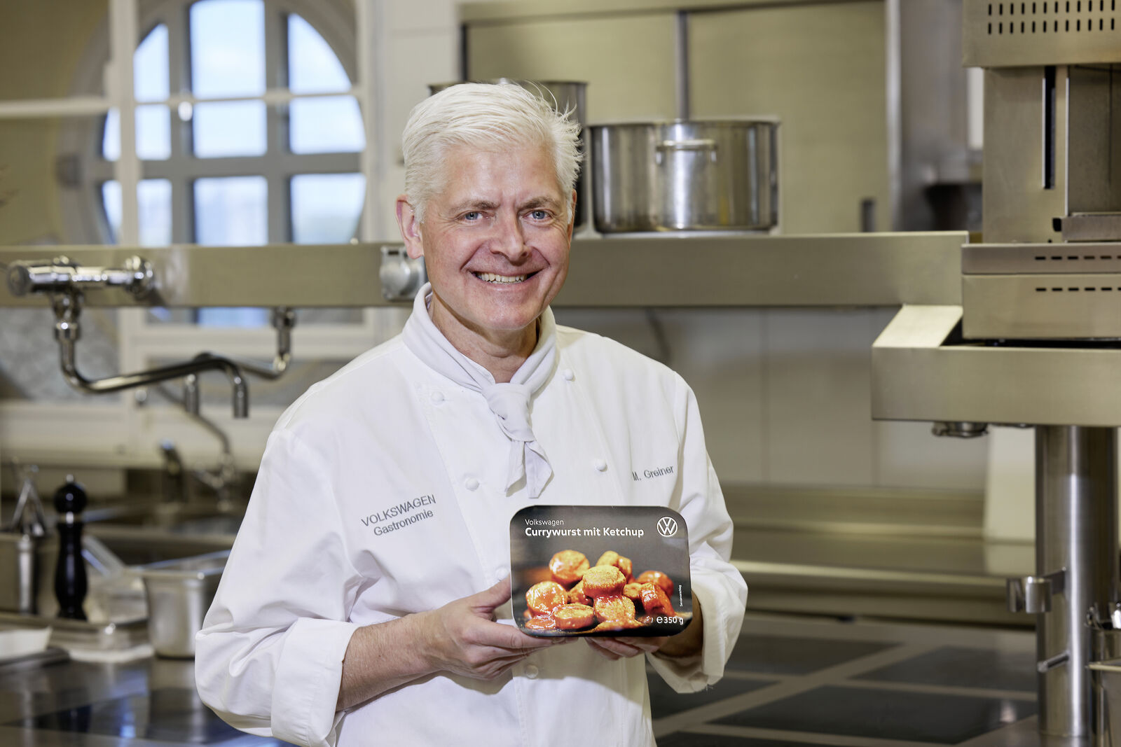 Volkswagen Currywurst mit Ketchup
