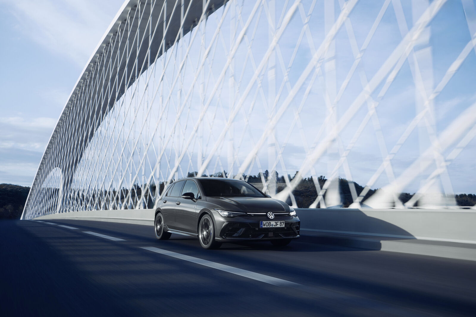 Volkswagen Golf R now in Dolphin Grey Metallic