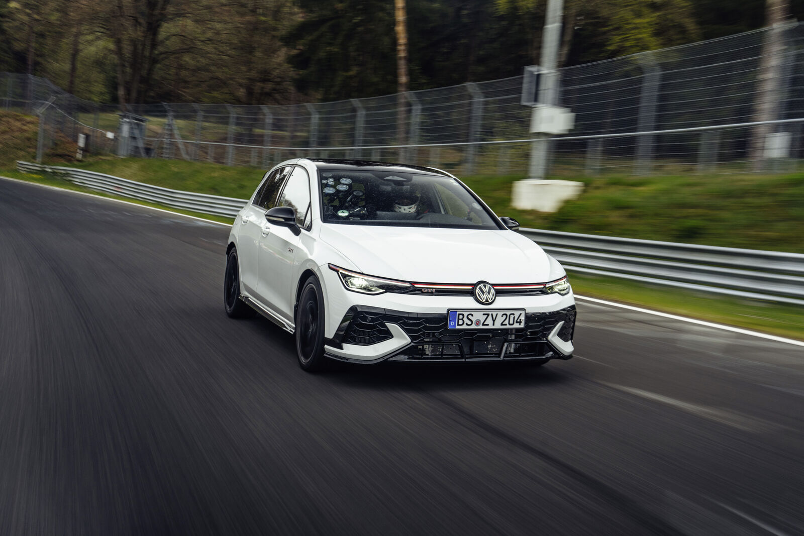 Volkswagen Golf GTI EDITION 50