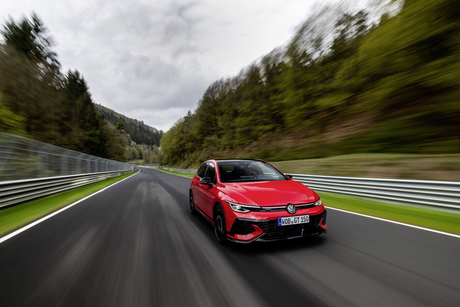Volkswagen Golf GTI EDITION 50