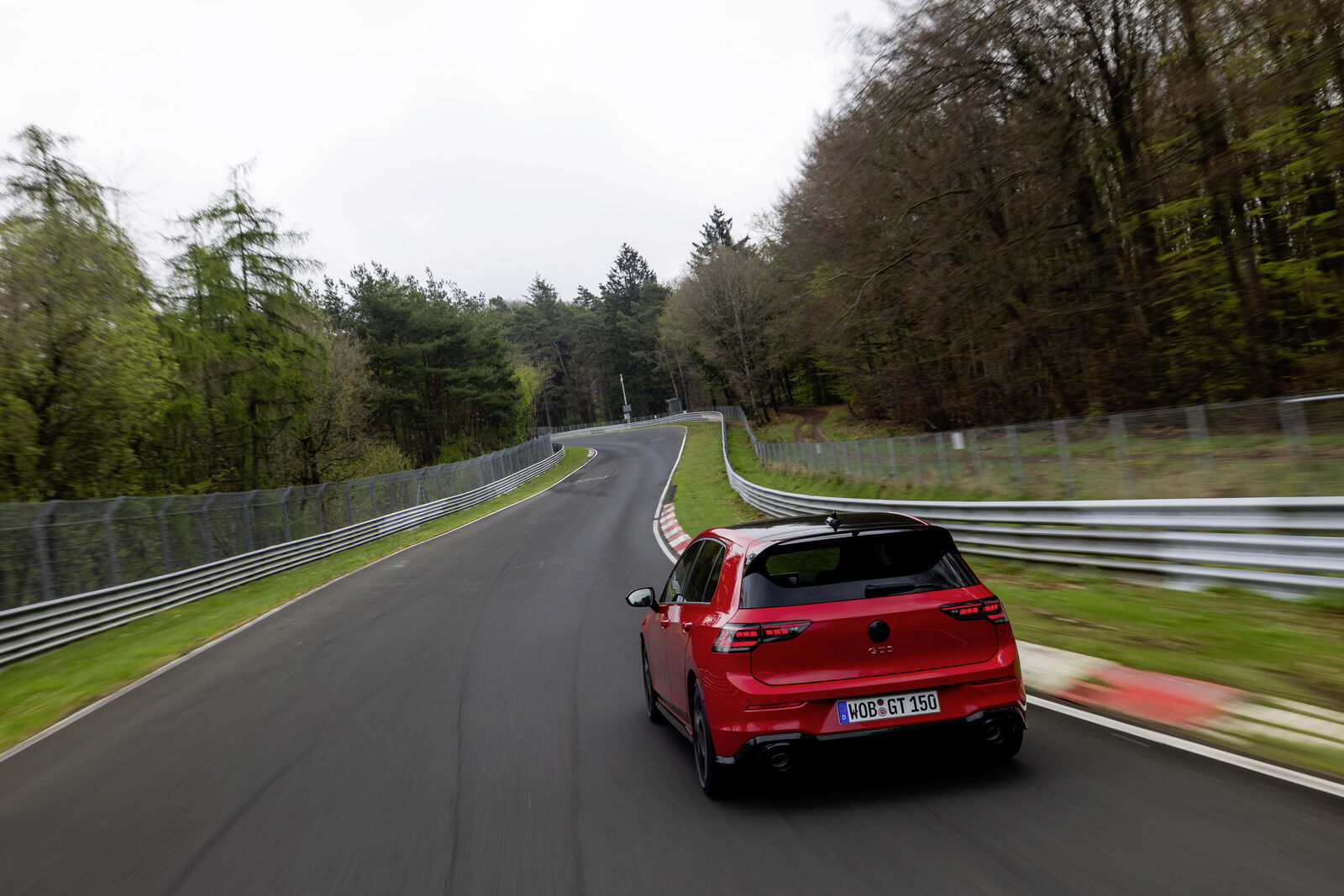 Volkswagen Golf GTI EDITION 50