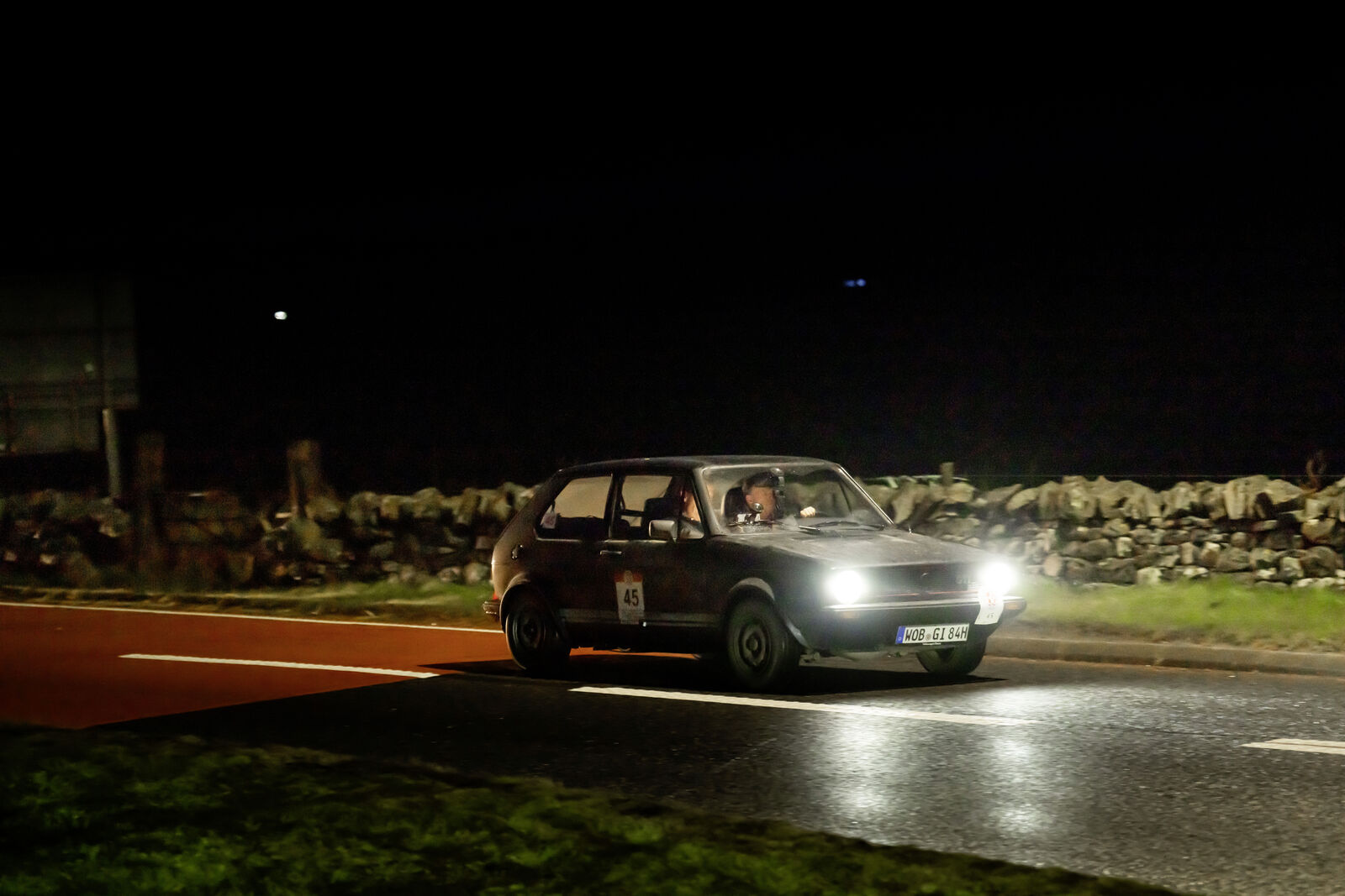 Der Golf GTI unterwegs bei einer der härtesten Oldtimer-Rallyes der Welt: LeJog