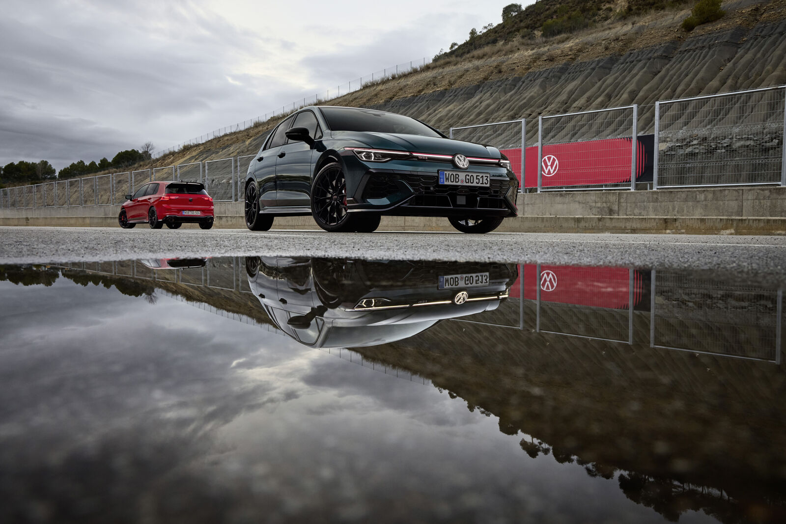 Volkswagen Golf GTI EDITION 50