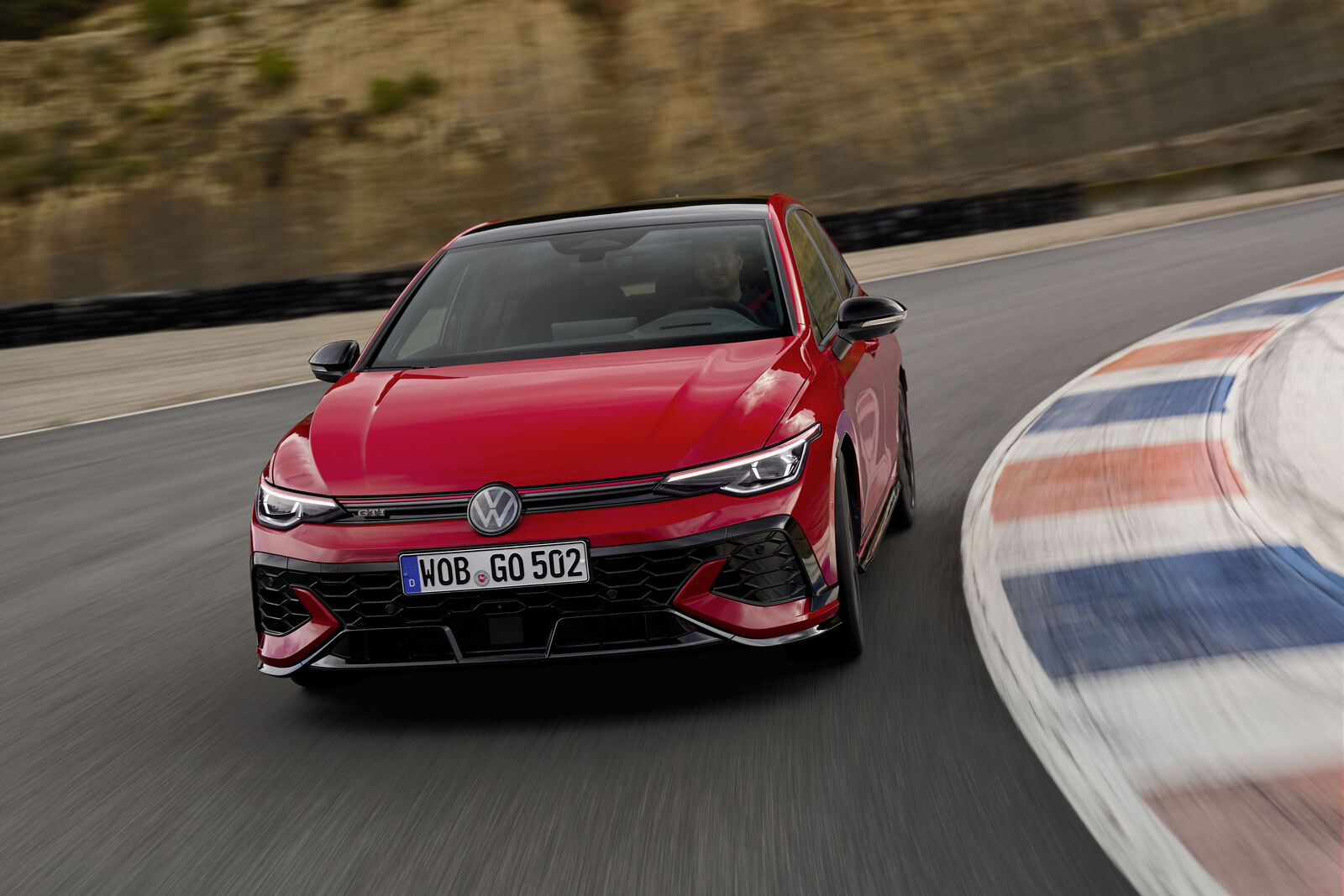 Volkswagen Golf GTI EDITION 50
