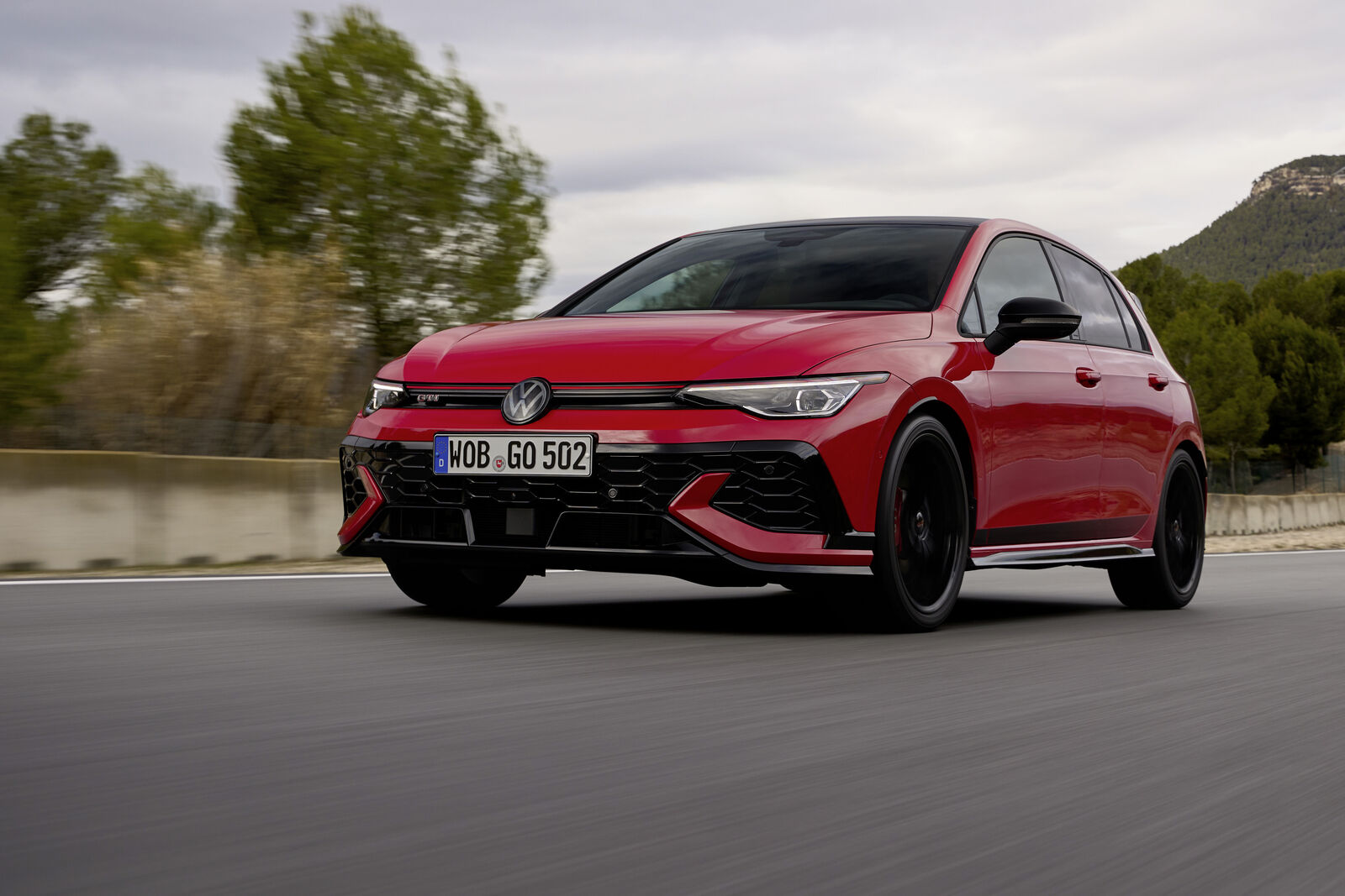 Volkswagen Golf GTI EDITION 50