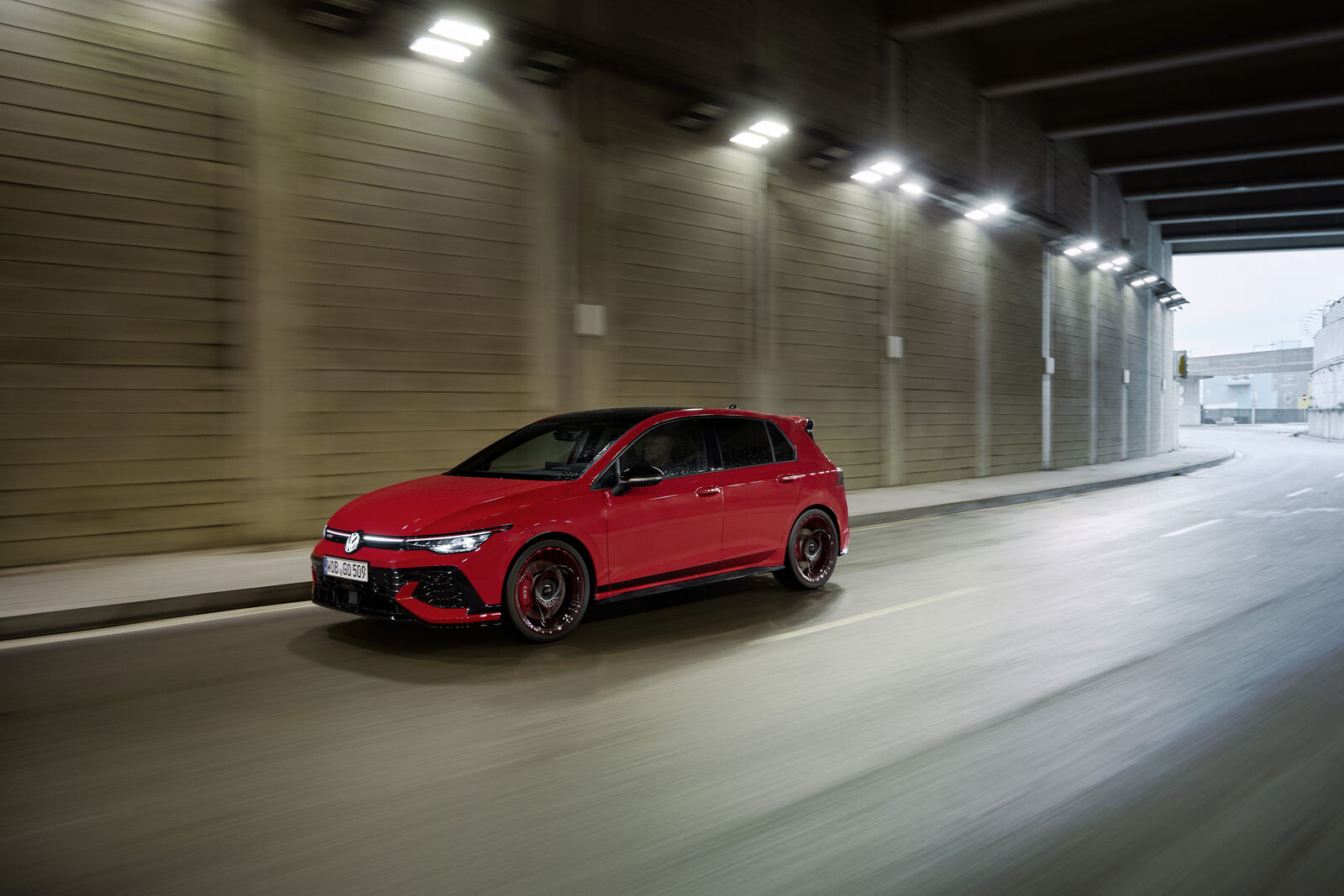 Volkswagen Golf GTI EDITION 50