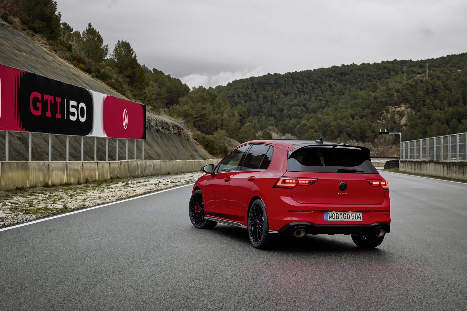 Volkswagen Golf GTI EDITION 50