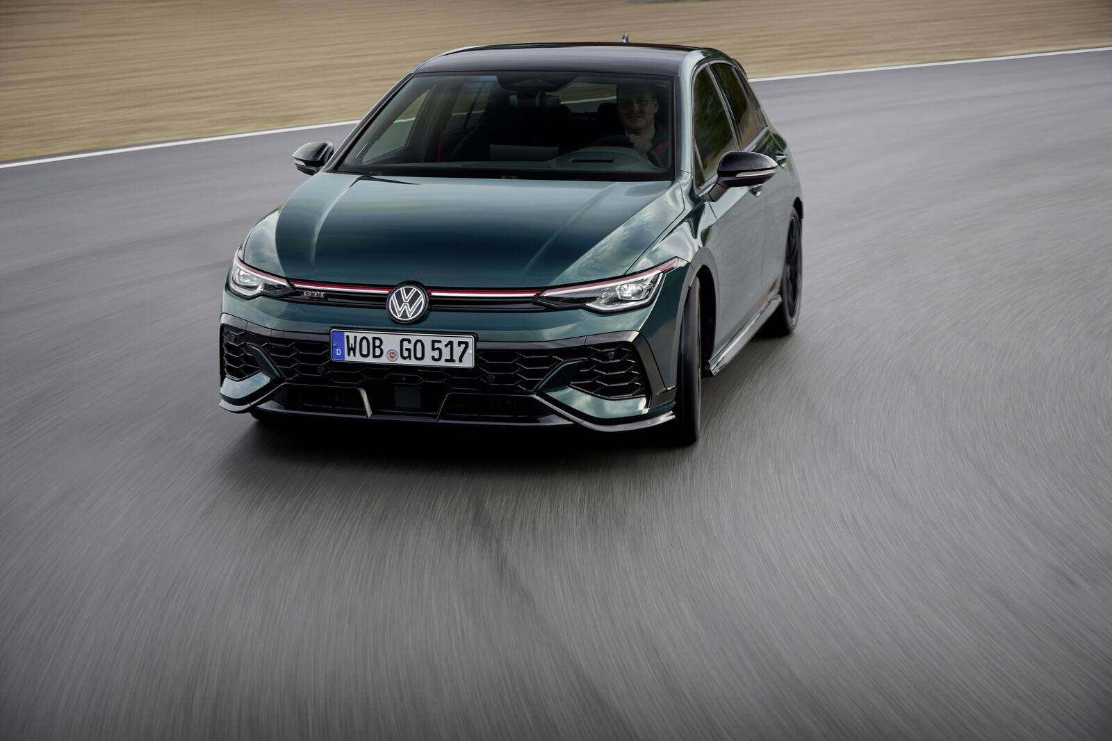 Volkswagen Golf GTI EDITION 50