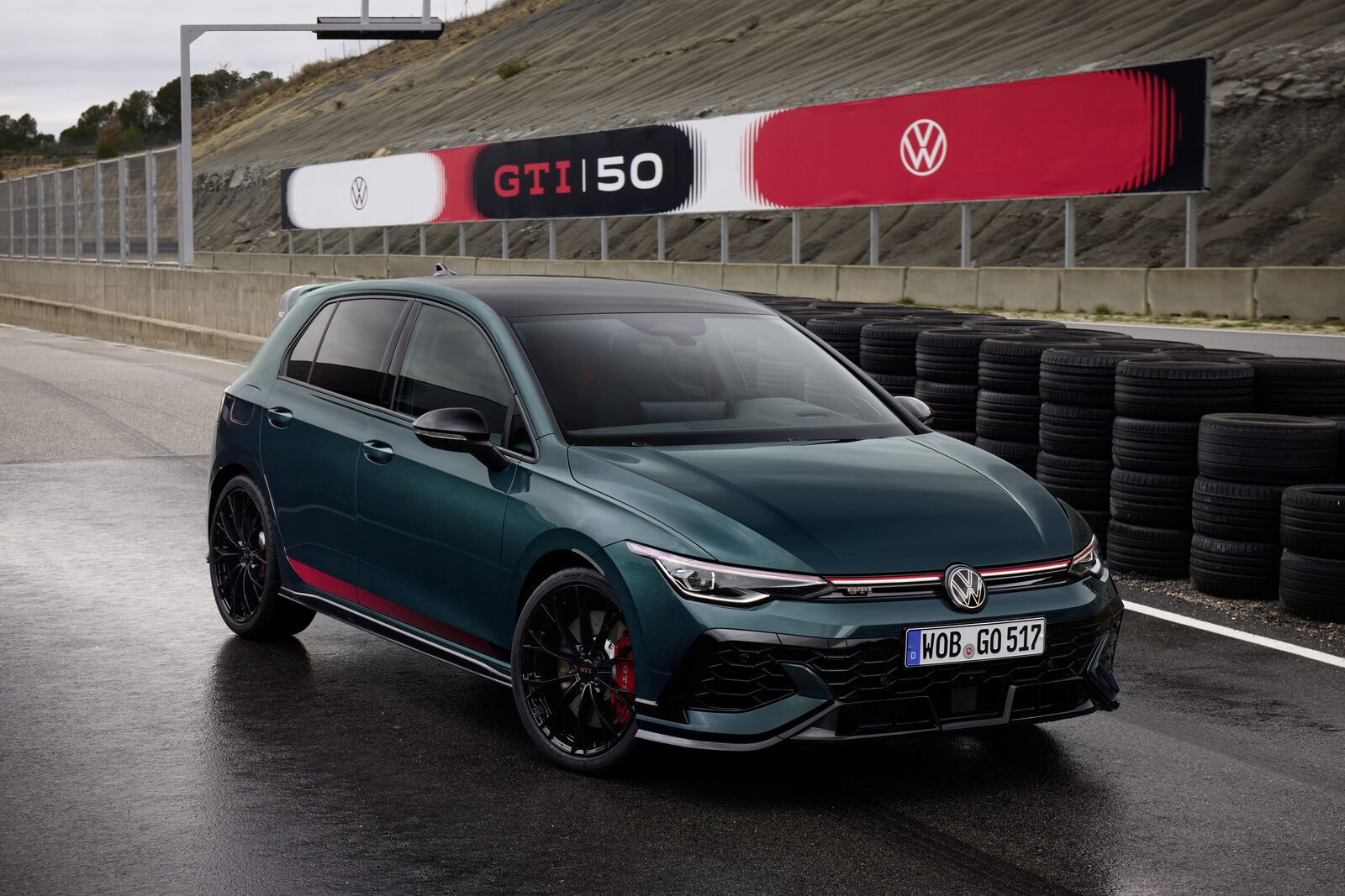 Volkswagen Golf GTI EDITION 50