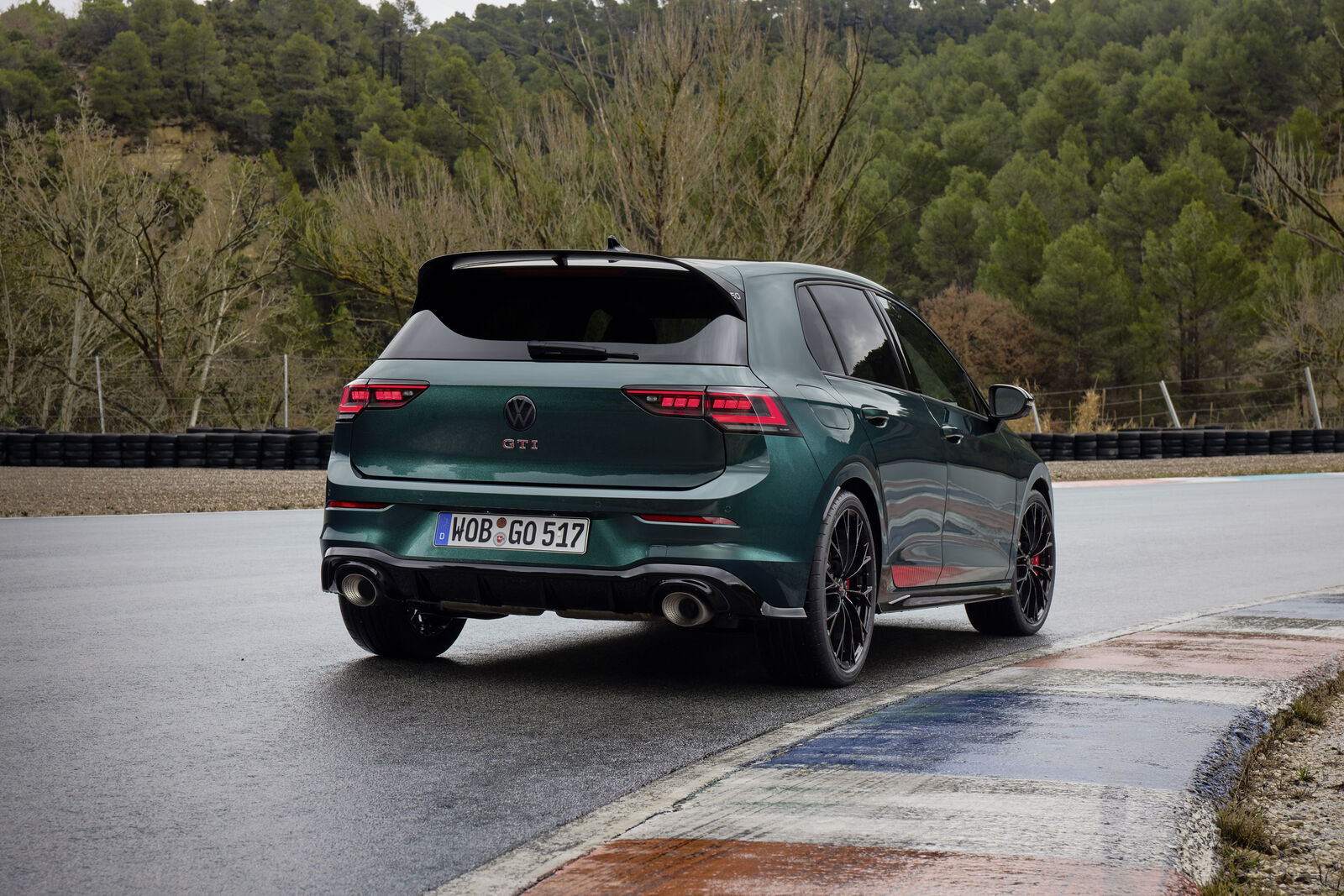 Volkswagen Golf GTI EDITION 50