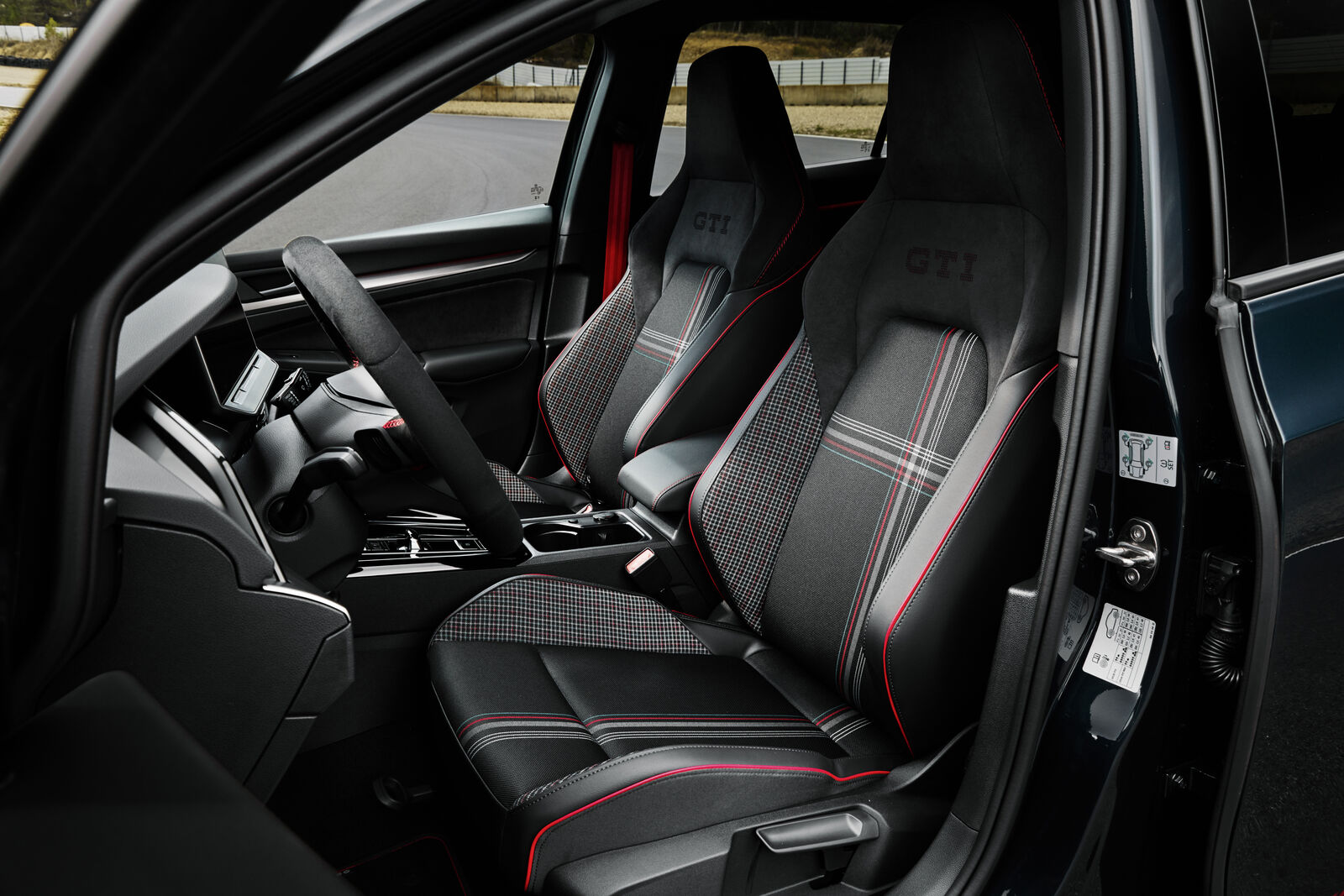 Volkswagen Golf GTI EDITION 50