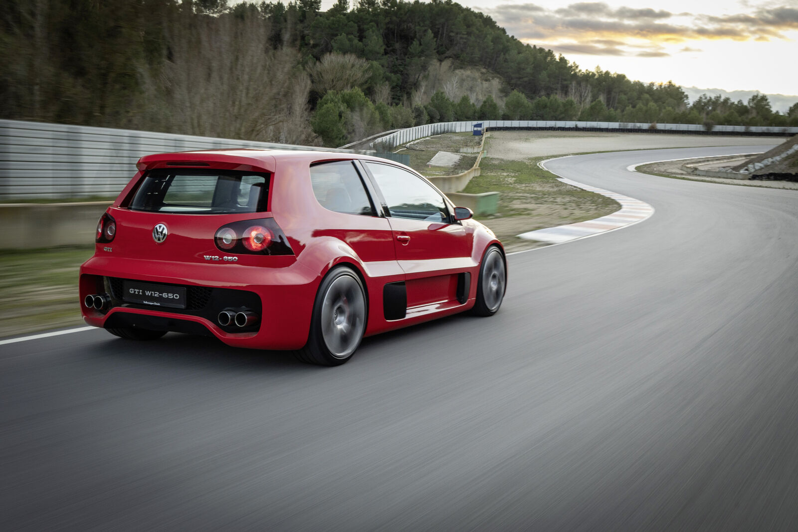 Golf GTI W12-650