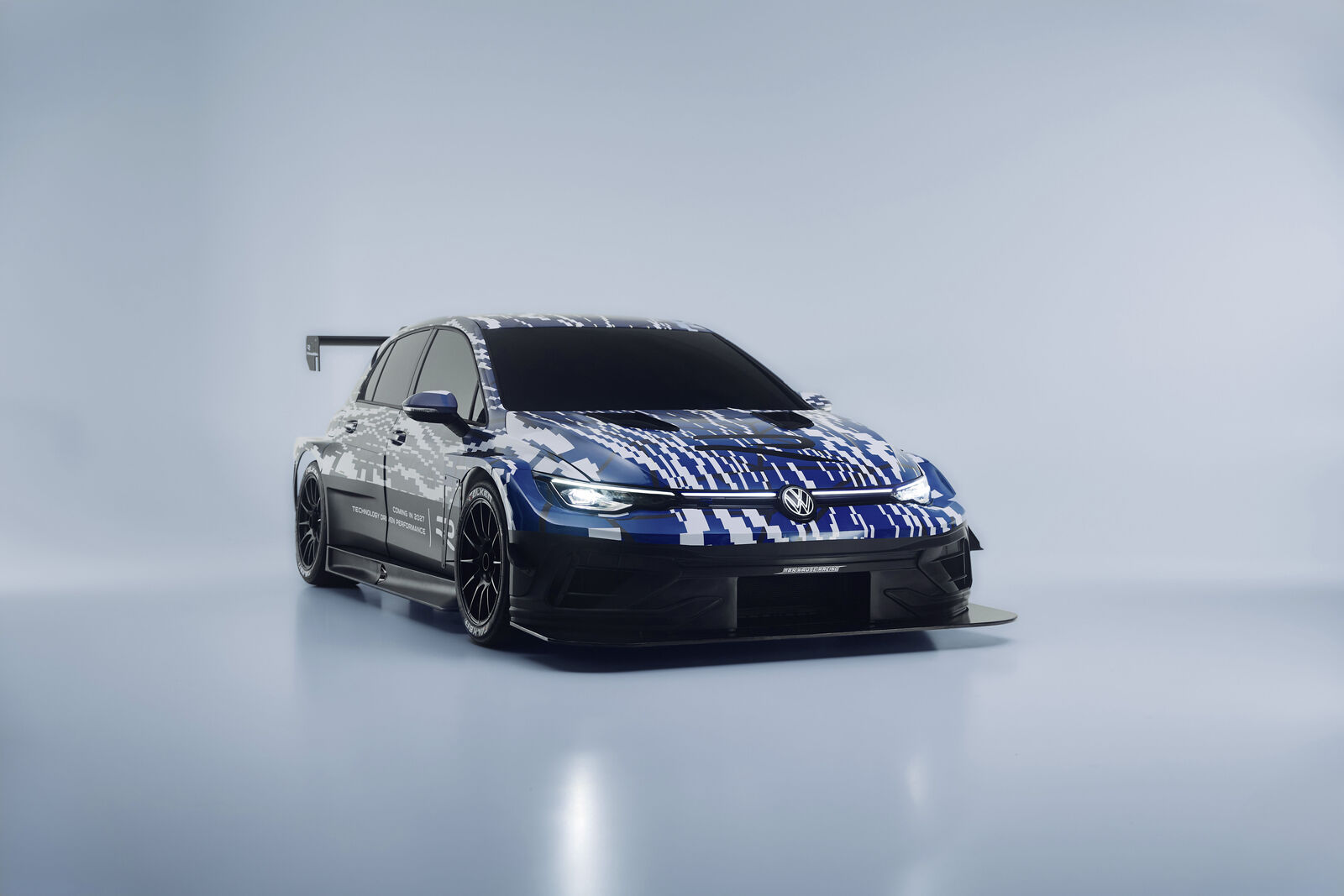Volkswagen Golf R 24H show car