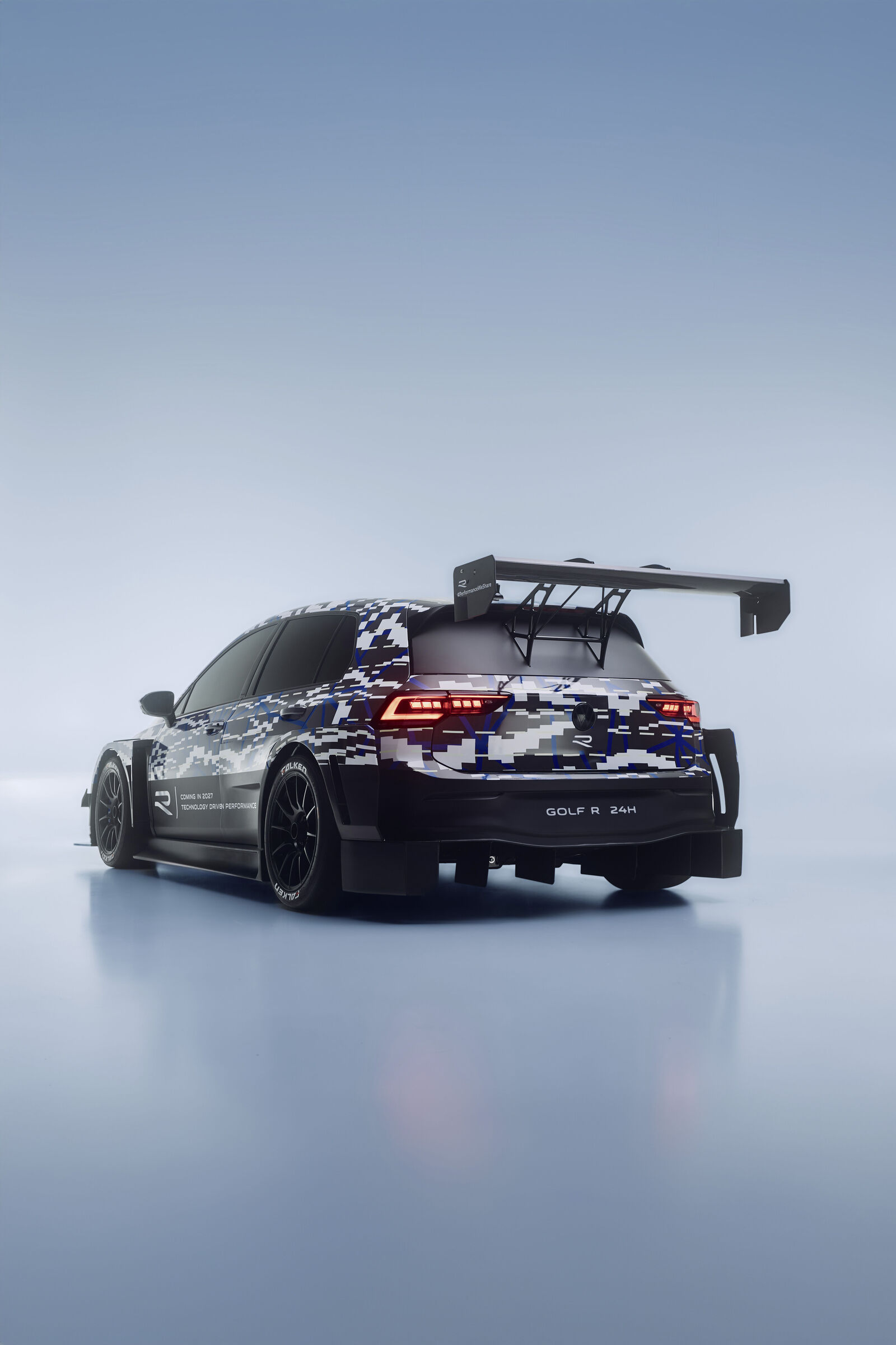 Volkswagen Golf R 24H Showcar