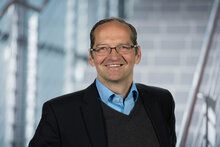 Dr. Stefan Ernst