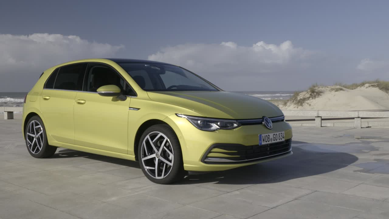 Volkswagen Golf - International Media Drive Porto, Fahraufnahmen, Exterieur und Interieur