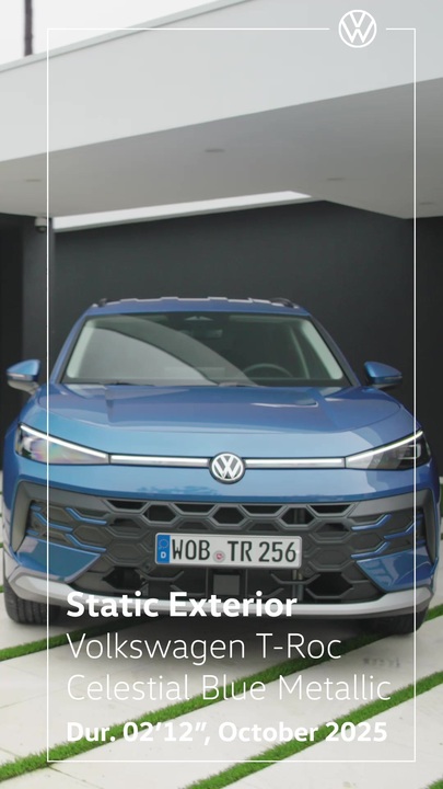 The new T-Roc - Celestial Blue Metallic - 9x16 - Exterior