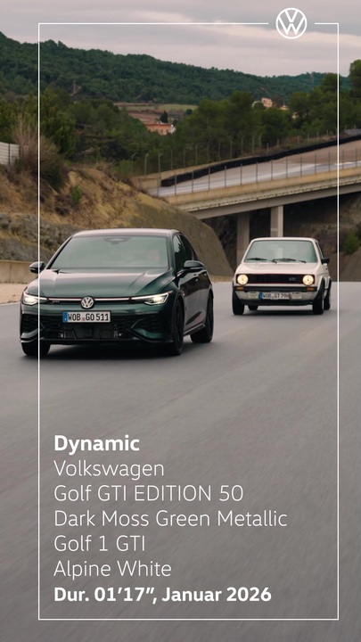 Golf GTI EDITION 50 Dark Moss Green Metallic & Golf 1 GTI Alpine White - Fahraufnahmen - 9:16